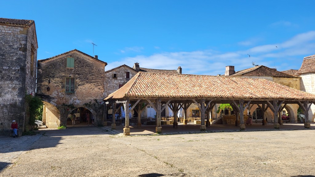 La Halle, Place des Cornières, Monpazier