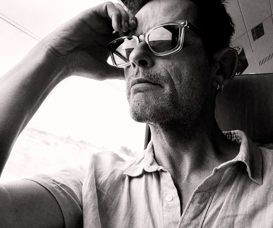 Bob Hanley of Wander in France on the high-speed train from Paris to Bordeaux